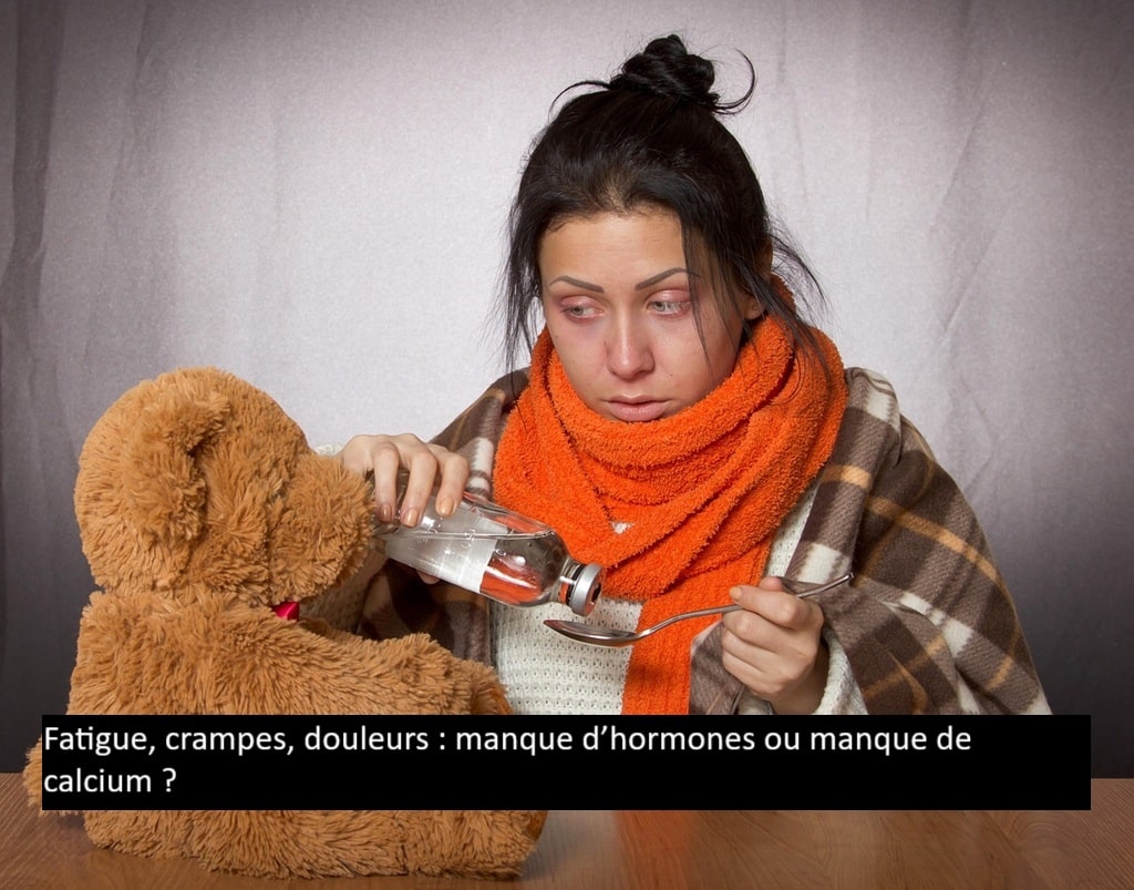 Femme fatiguée versant un complément liquide dans une cuillère, symbolisant l’automédication et supplément de calcium en cas de Hashimoto.